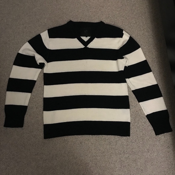 SWEATER - Picture 1 of 3